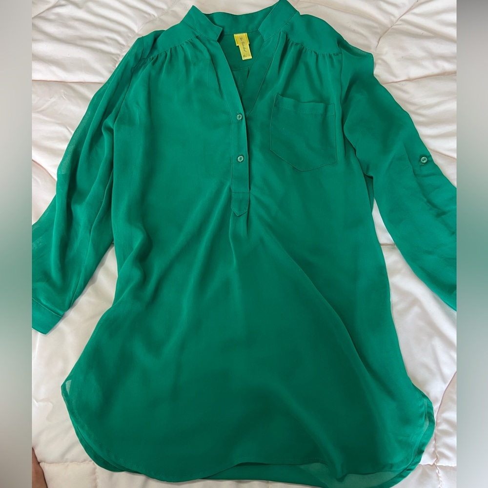 Green cute blouse